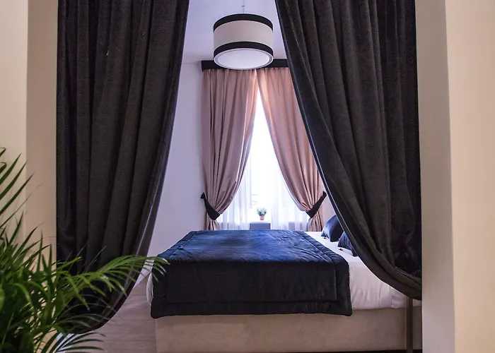 Chic & Town Luxury Piazza Di Spagna Oda ve Kahvaltı Roma