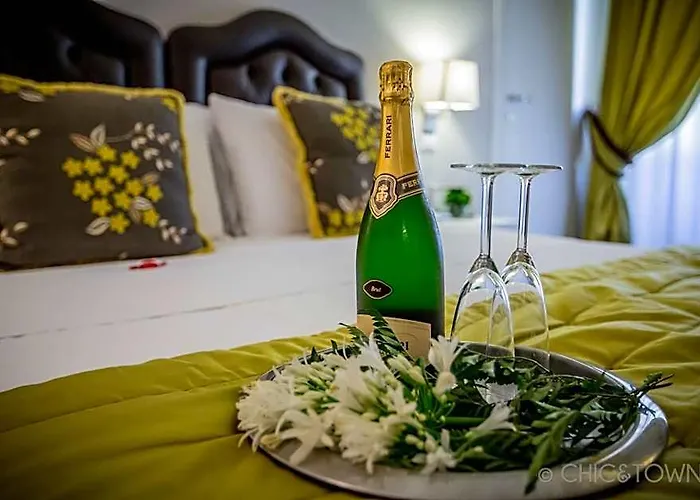 Chic & Town Luxury Piazza Di Spagna 4*